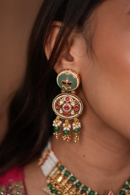 Shivapriya Heavy Traditional Gold Necklace Set | Sone Pe Suhaga