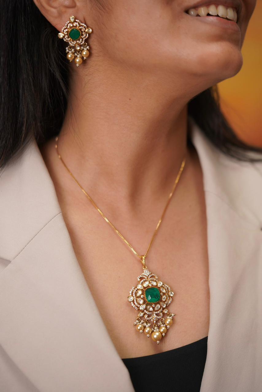 Madhuri Polki Moissanite Emerald green Pendant Set