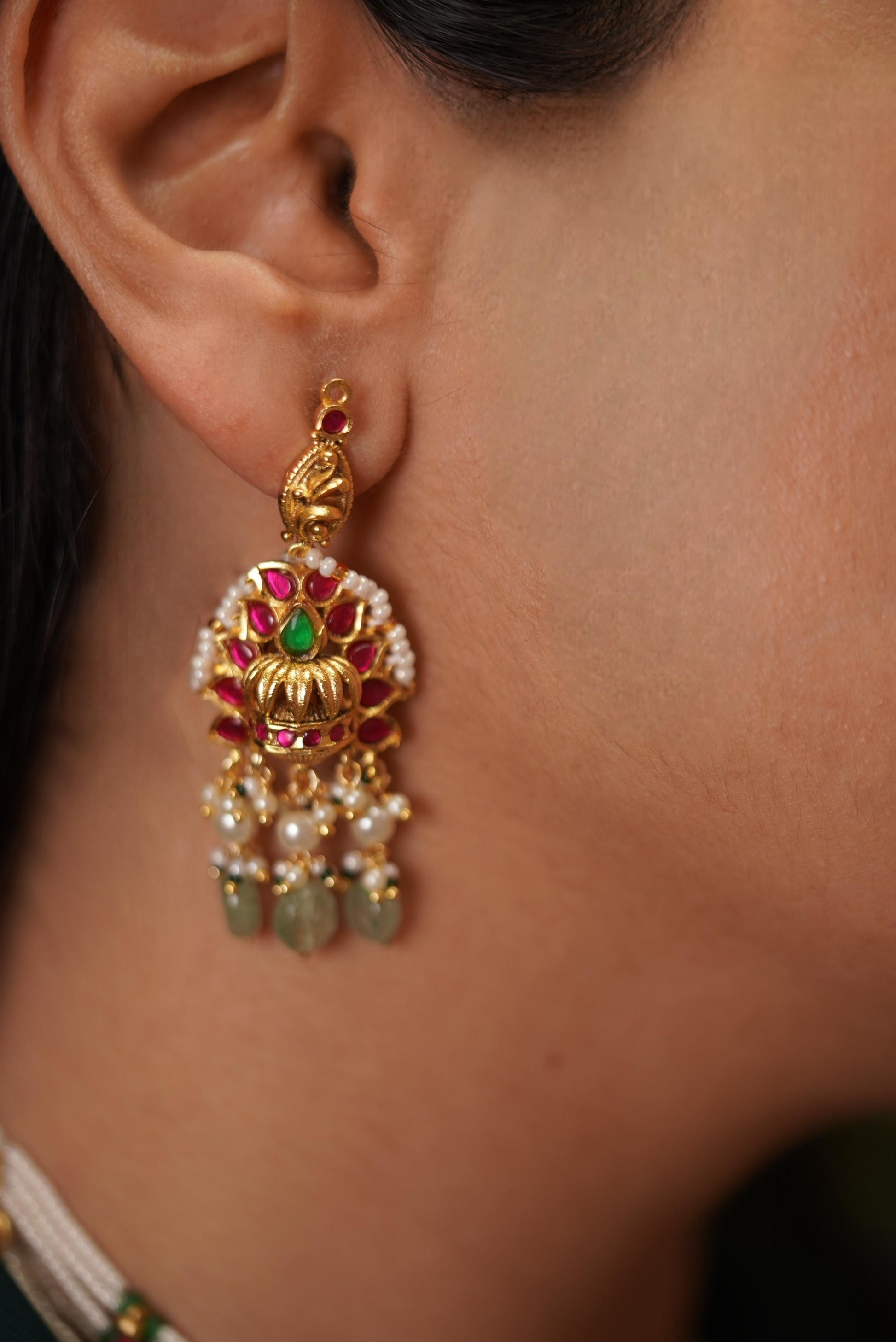 Pankhudi Gold Necklace Set | Banjaran Collection