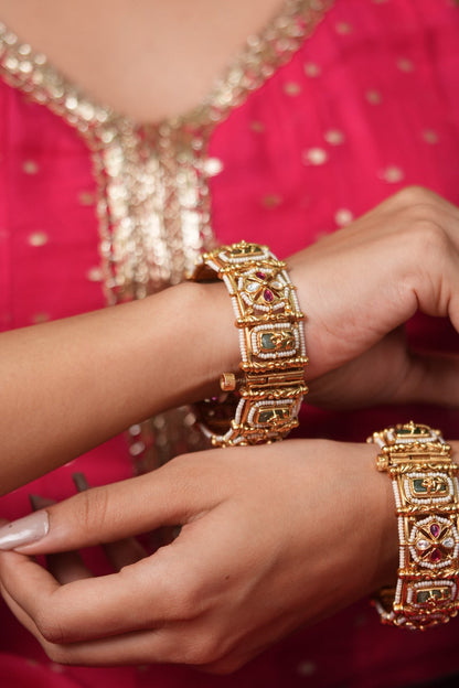 Susheela Mint Traditional Thick Bangle | Openable Kada | Sone Pe Suhaga