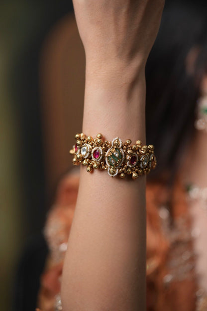 Jhunjhun Gold Traditional Indian Kada | Sone Pe Suhaga