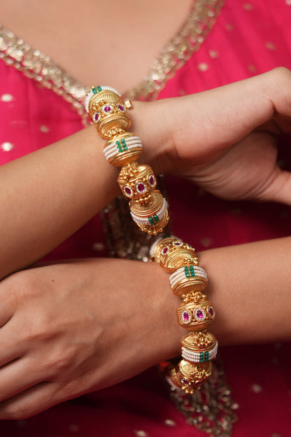 Dhamroo Gold Gokhru Pacheli Style Bangle Kada | Sone Pe Suhaga