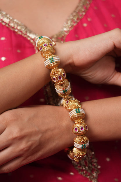 Dhamroo Gold Gokhru Pacheli Style Bangle Kada | Sone Pe Suhaga