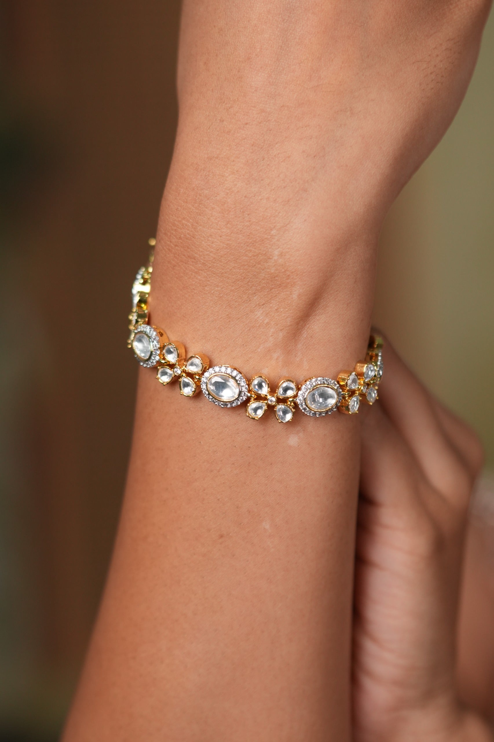 Vaidehi Uncut Diamond / Polki Modern Tennis Bracelet