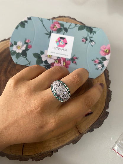 Pinata Diamond Emerald Closure Band Cocktail Ring