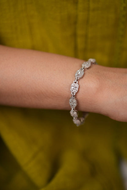 Intertuned Diamond Linked Tennis Bracelet | Illusion Pressure Setting
