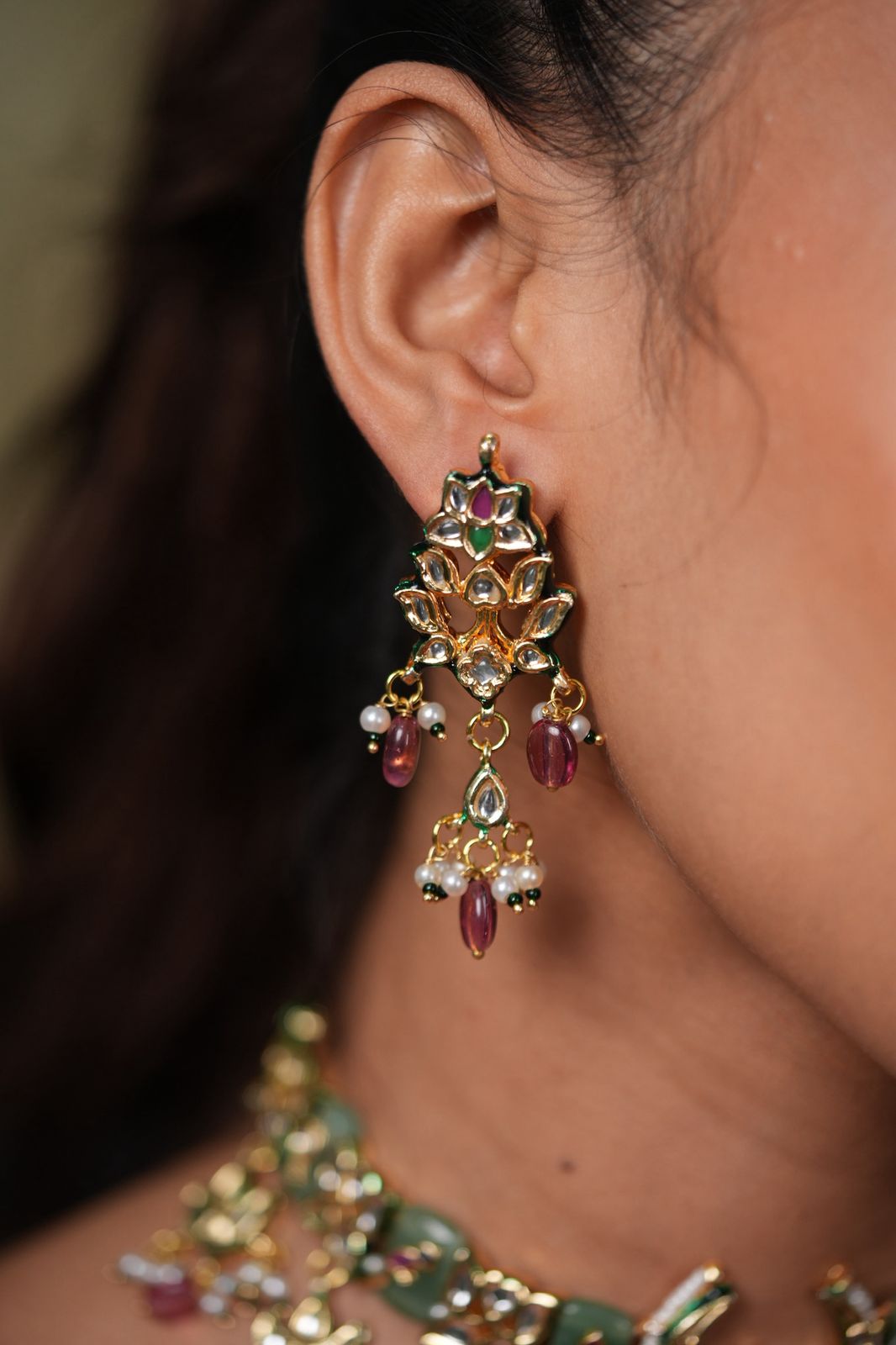 Radha Mint Red Kundan Mid Sized Choker Set