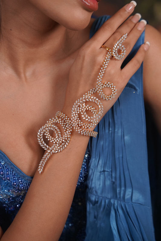 Diamond Swirls Statement Hathpan | Hand harnesss