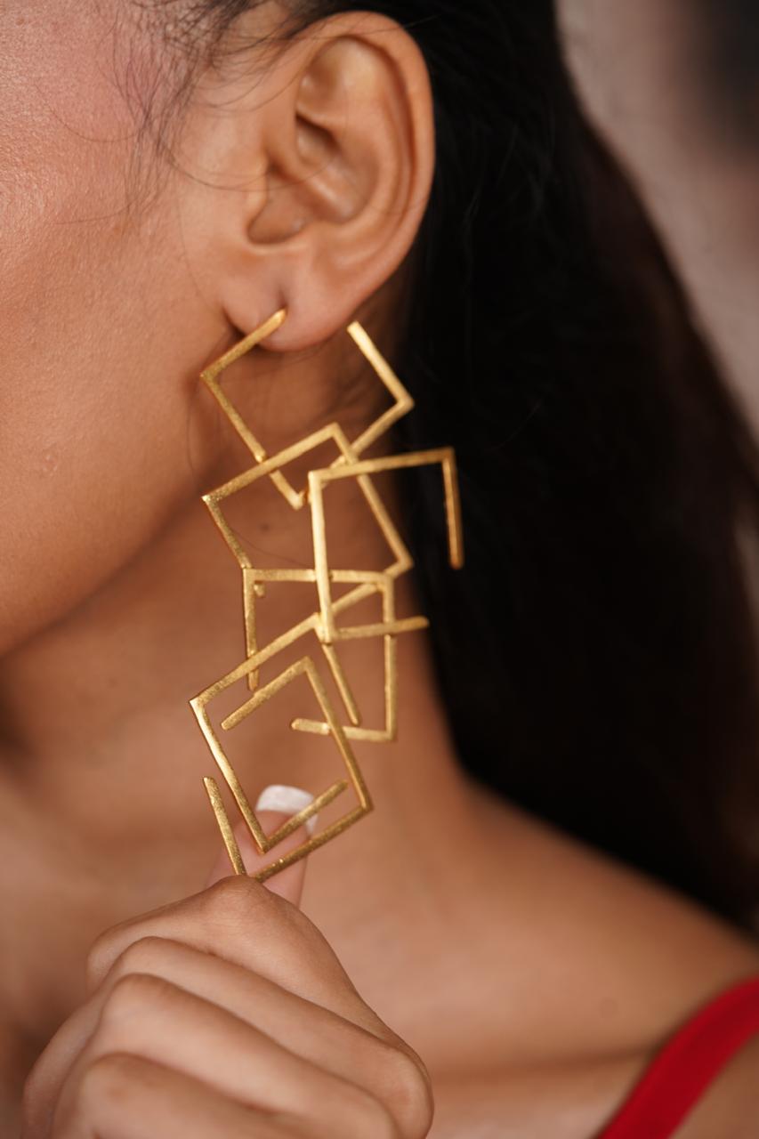 Edgy Rectangle Gala Earring