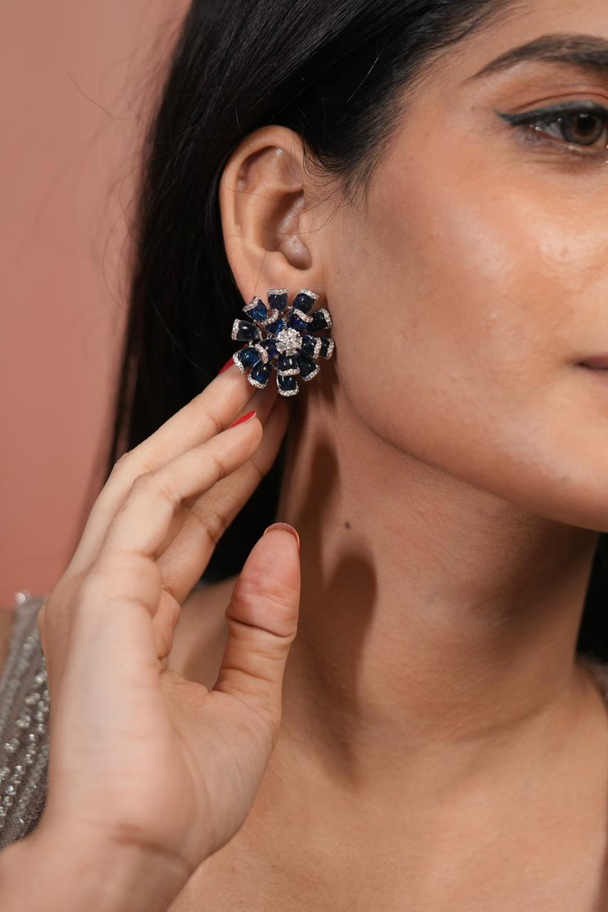 Fool 3D Emerging Statement Diamond Studs