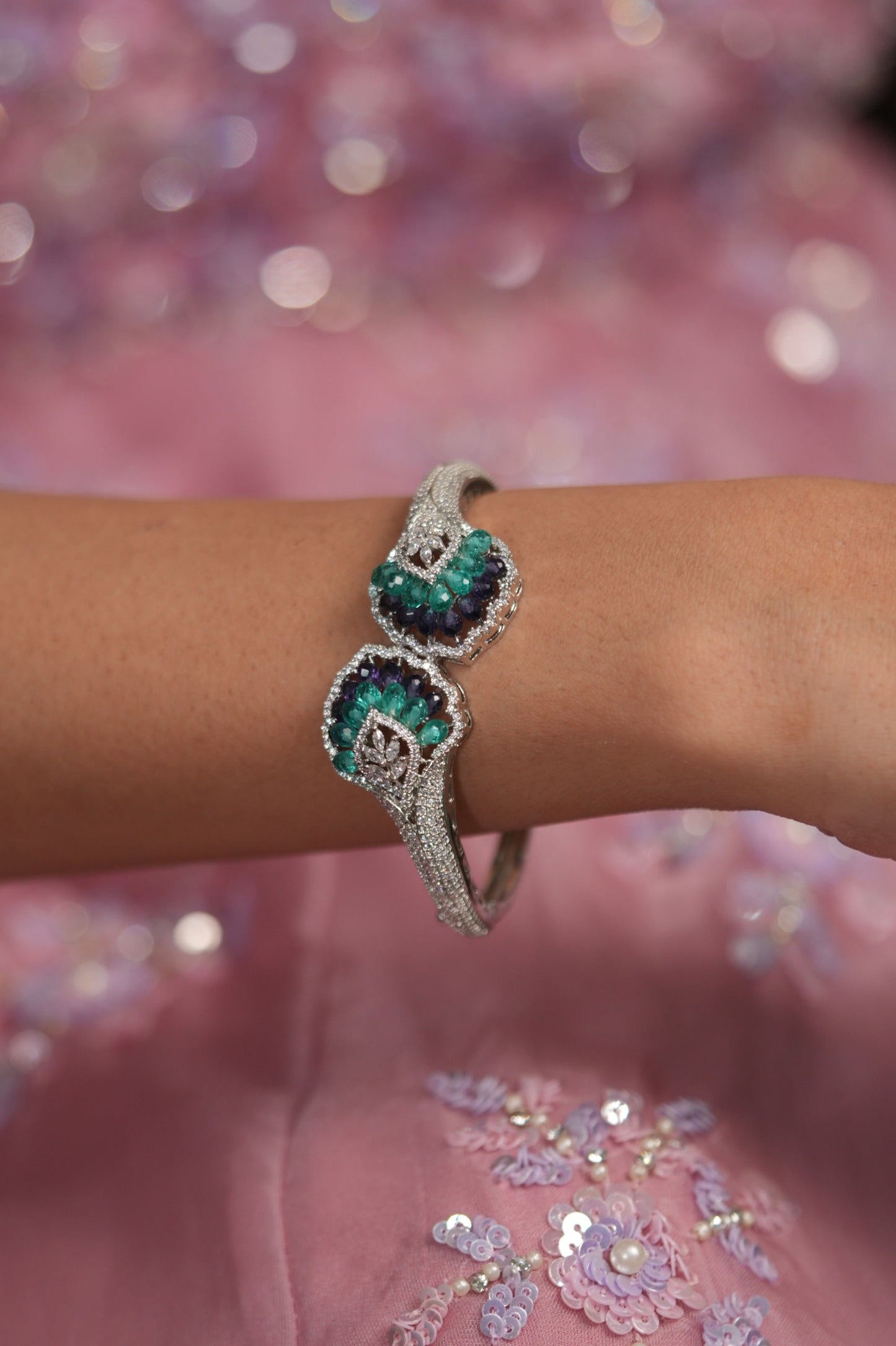 Twin Bloom Pastel Beaded Diamond Openable Bracelet | LaLa Land 2.0