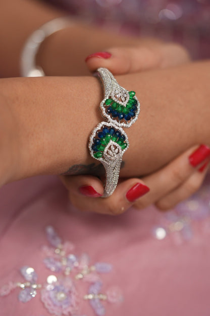 Twin Bloom Pastel Beaded Diamond Openable Bracelet | LaLa Land 2.0