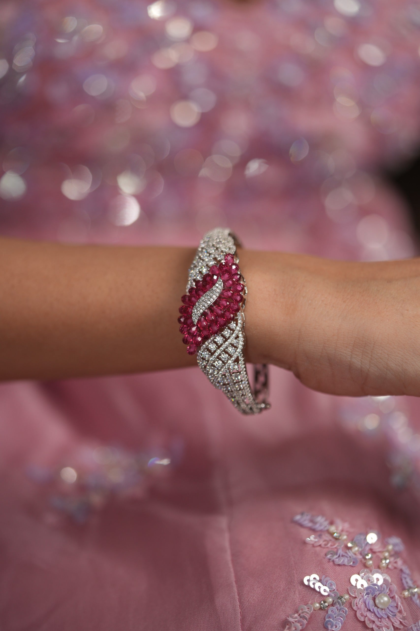 Petaline Grace Pastel Beaded Diamond Openable Bracelet | LaLa Land 2.0
