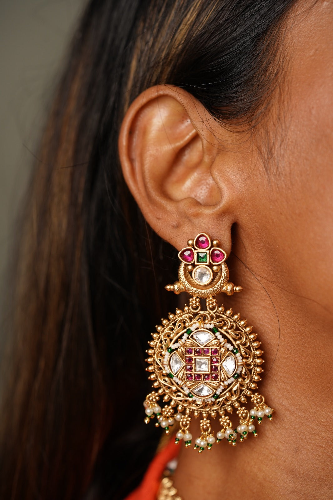 Sangeeta Gold Necklace with Big Earrings | Sone Pe Suhaga Collection