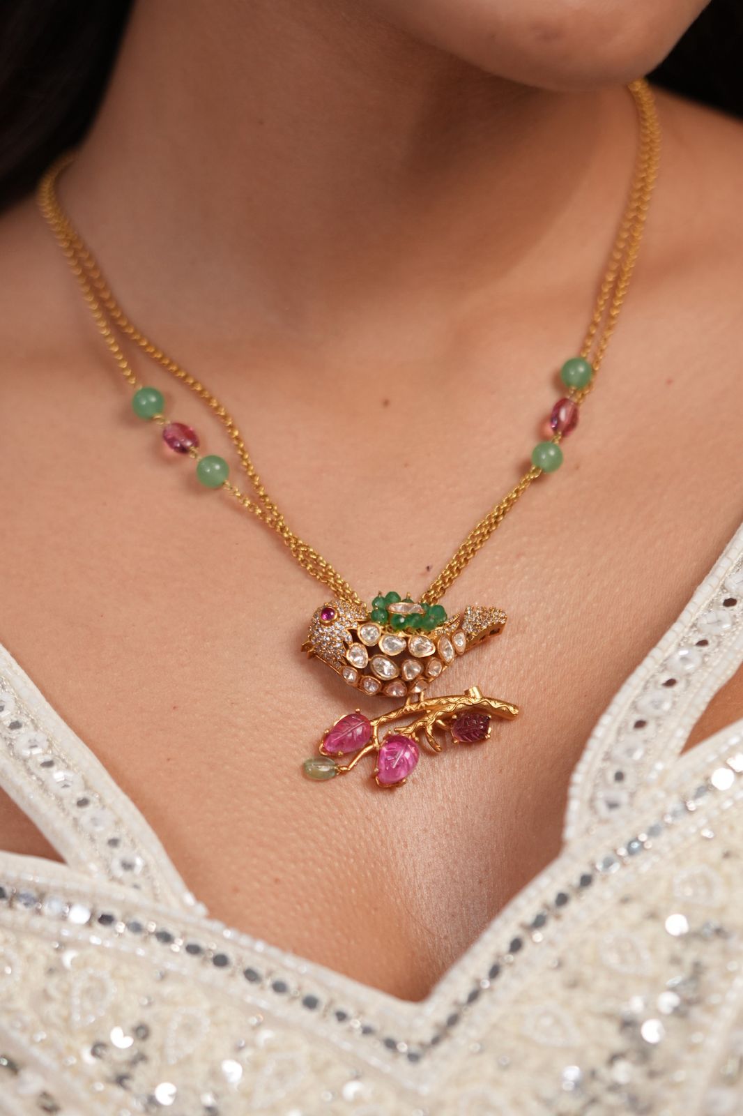 Dali Pe Chidiya Rich Moissanite Pastel Pendant Set