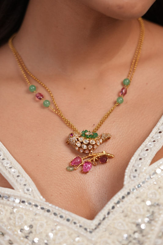 Dali Pe Chidiya Rich Moissanite Pastel Pendant Set