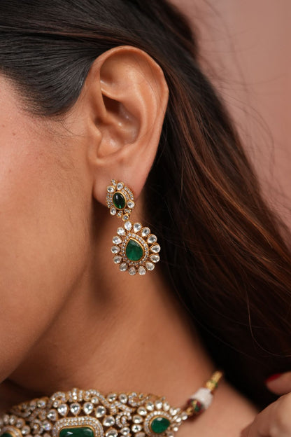 Devi Polki Emerald Classic Choker Set