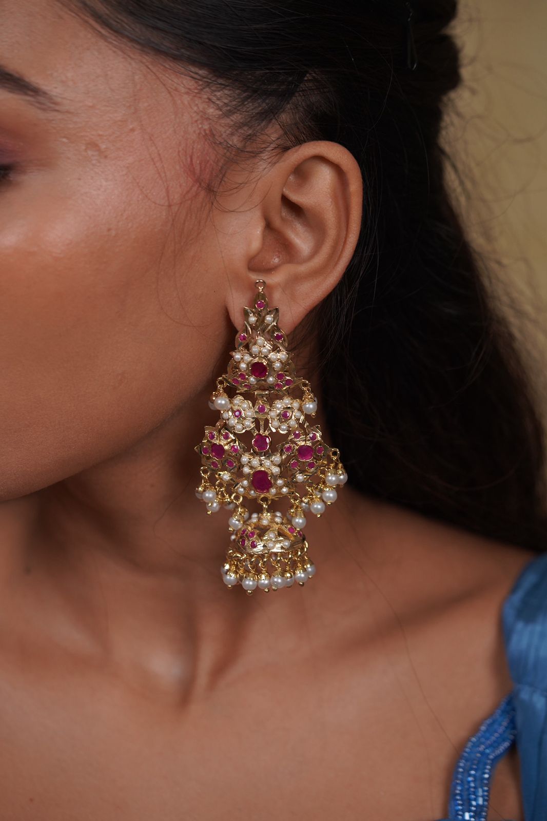Mahnoor Oversized Jadaau Indian Jhumkas