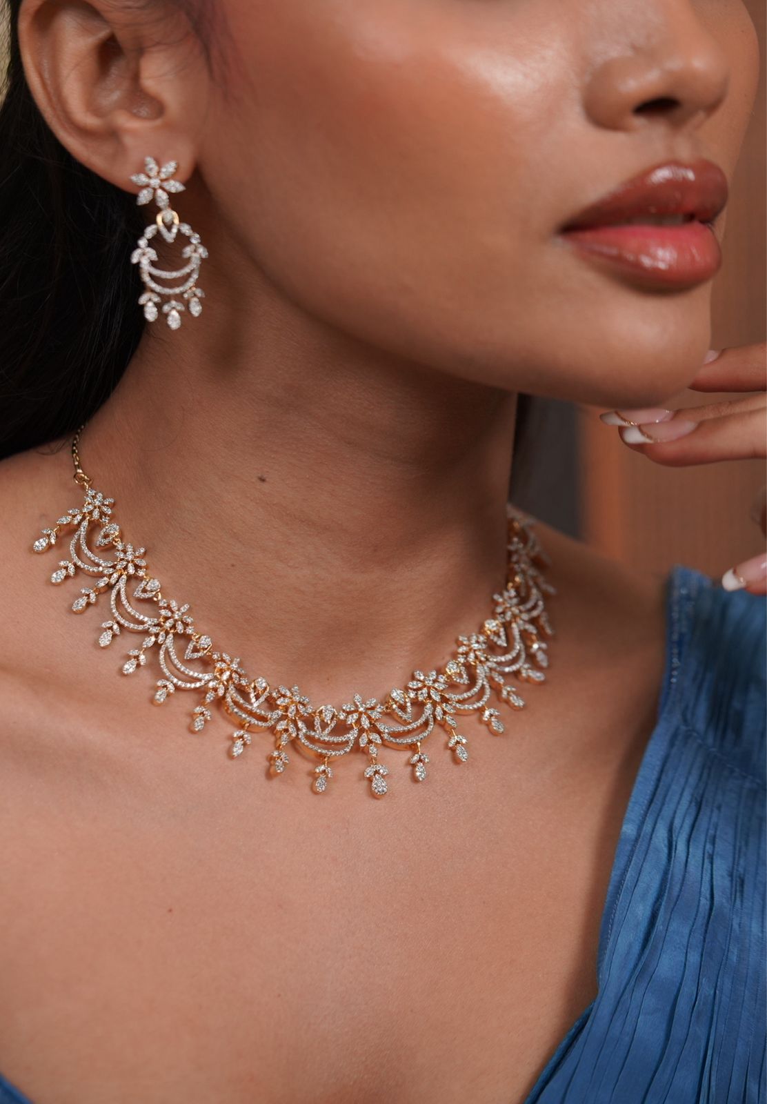 Fino Floral Delicate Diamond Intricate Necklace Set | Gold Polish