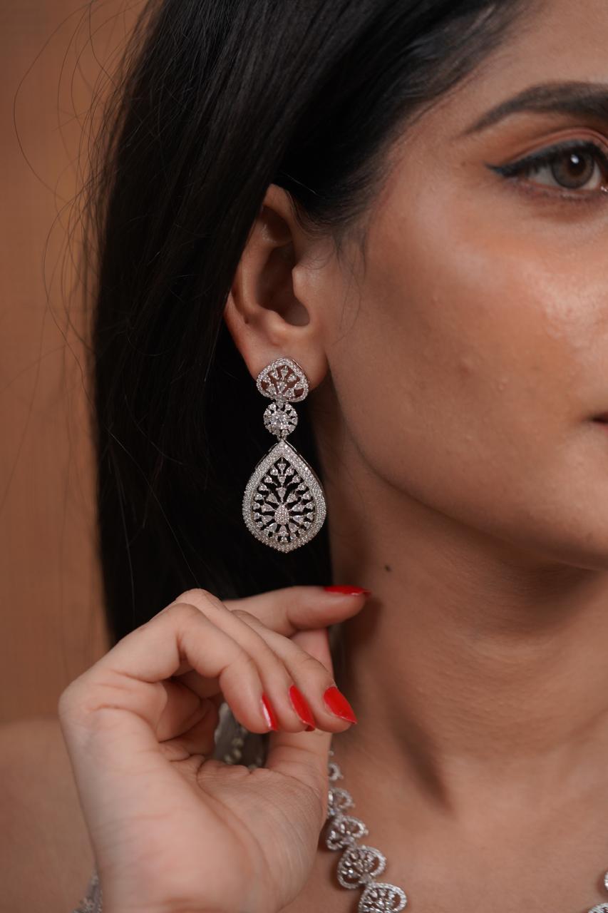 Seaweed Diamond Designer Delicate Necklace Set