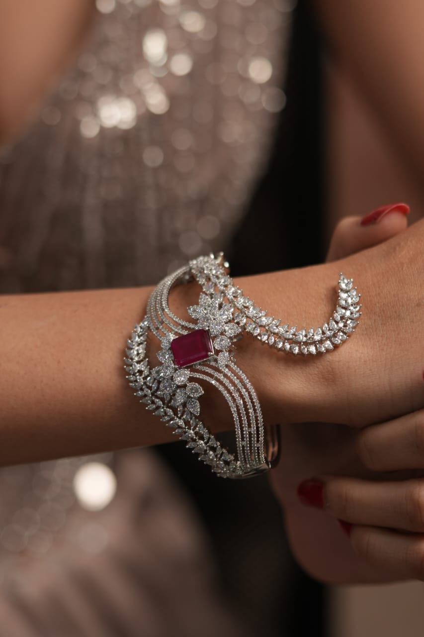 Arcade Oversized Dramatic Diamond Designer Bracelet (SILVER)