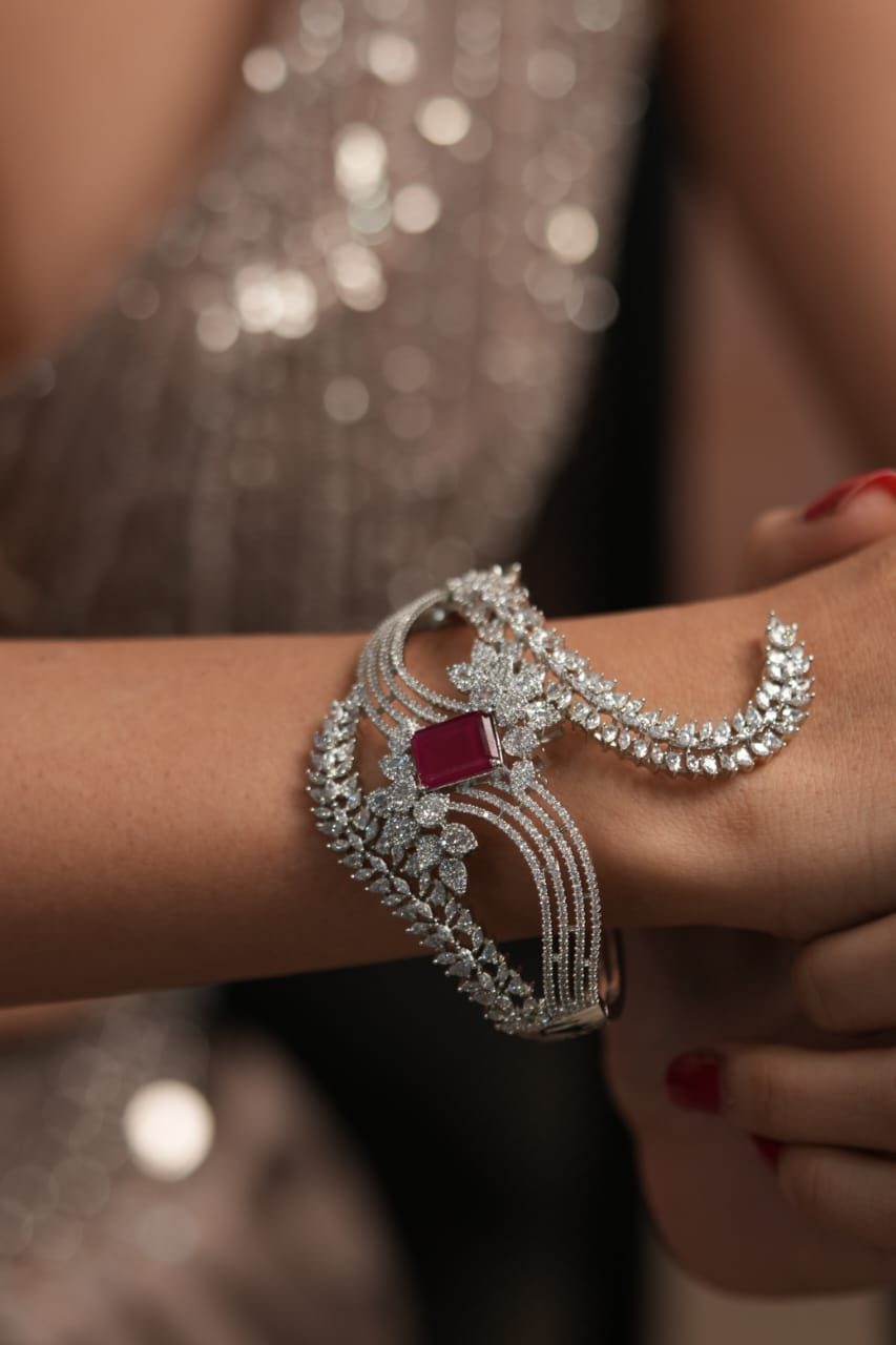 Arcade Oversized Dramatic Diamond Designer Bracelet (SILVER)