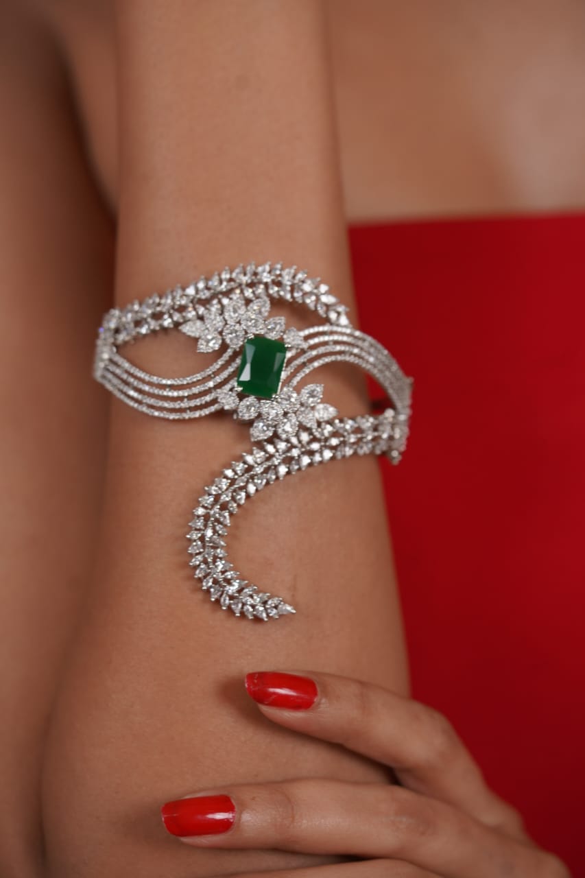 Arcade Oversized Dramatic Diamond Designer Bracelet (SILVER)