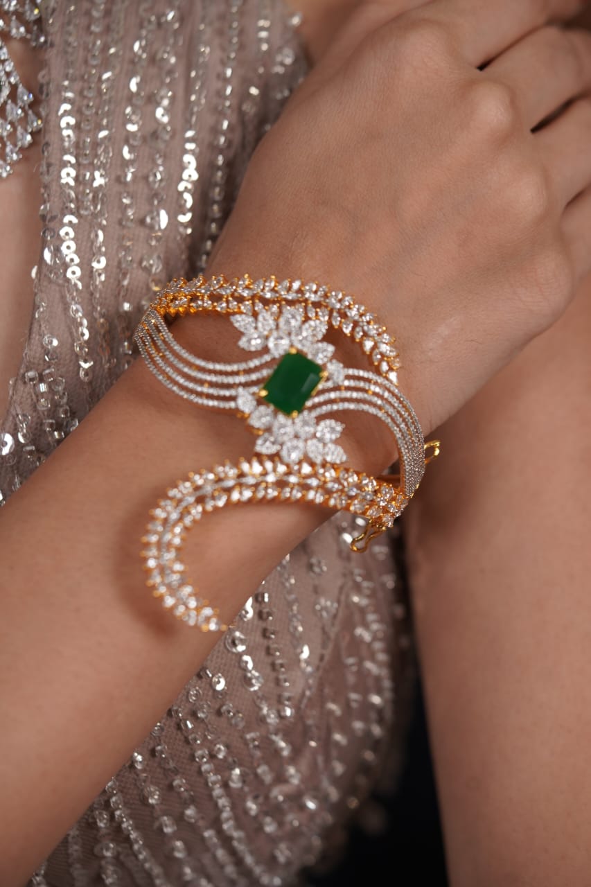 Arcade Oversized Dramatic Diamond Designer Bracelet (GOLD)