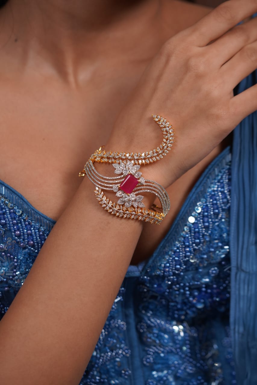 Arcade Oversized Dramatic Diamond Designer Bracelet (GOLD)