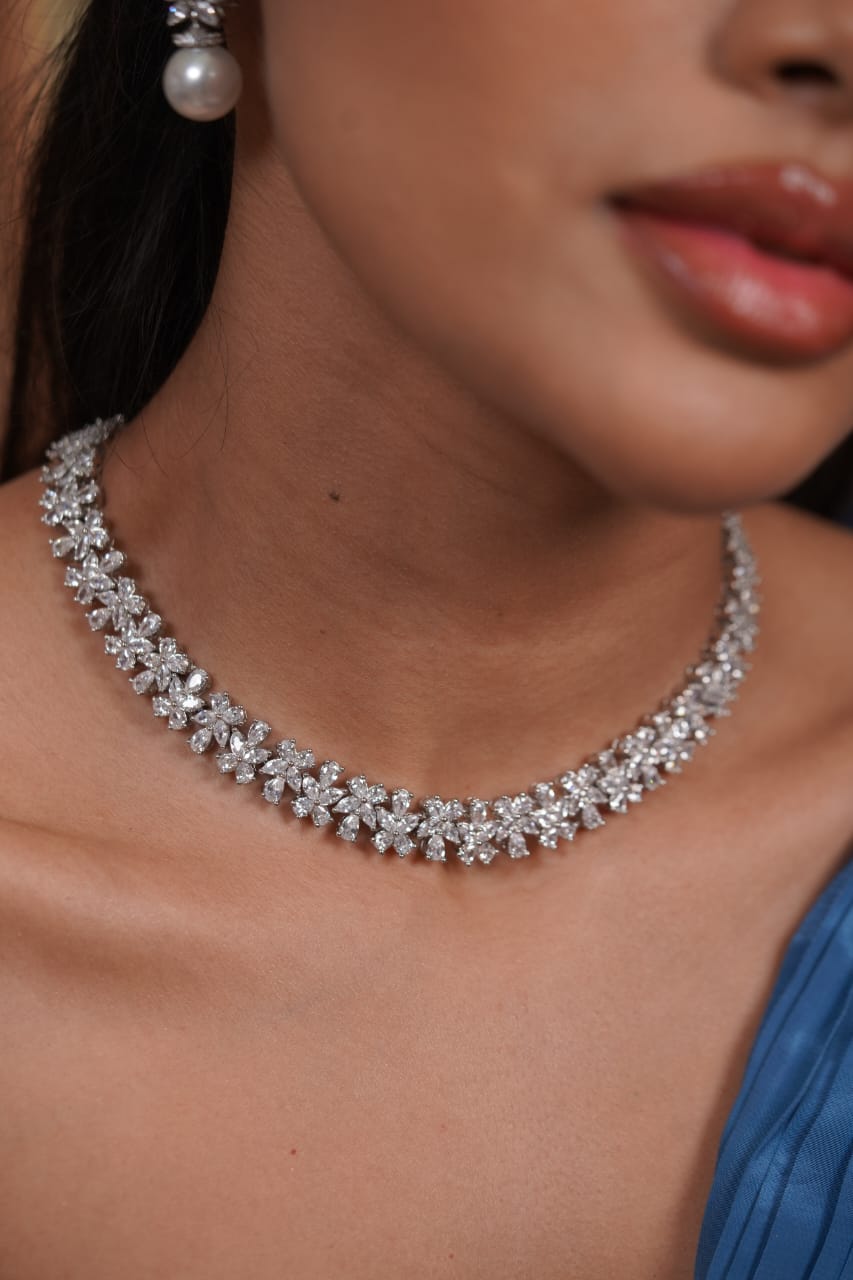 Medina Classic Diamond Necklace | Choker Set with Studs