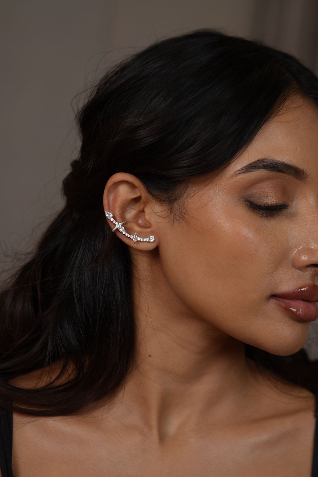 Celestial Curve Diamond Solitaire Ear Cuff