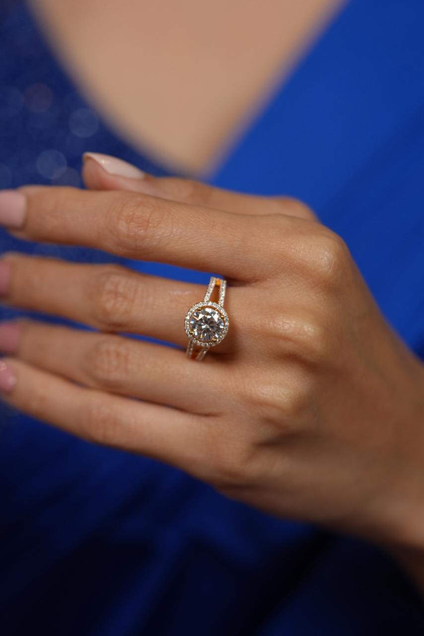 Parallel Band 2.5 Carat Diamond Solitaire Ring