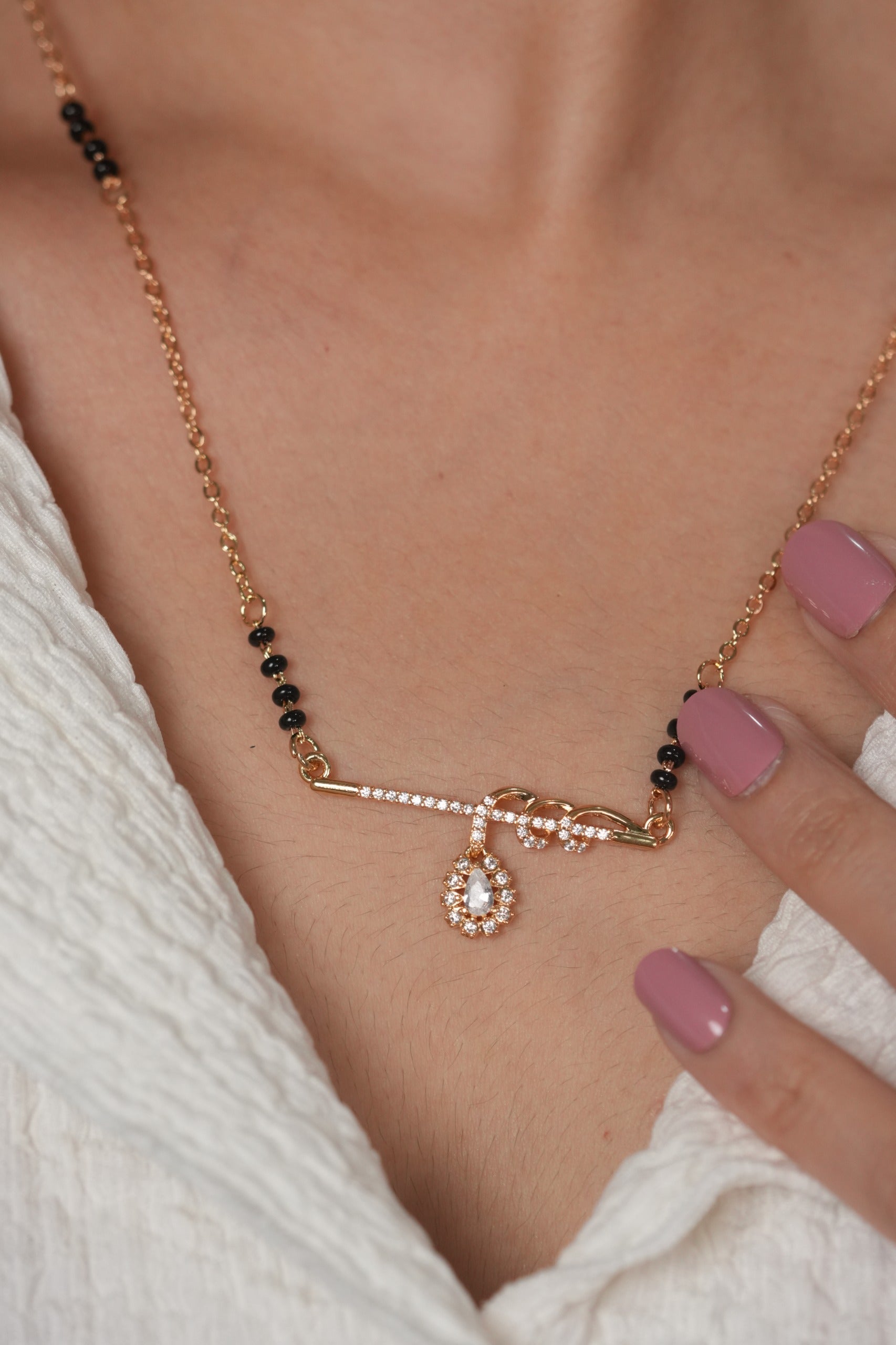 Jeevanbhar Single Line Diamond Mangalsutra | Daily Wear