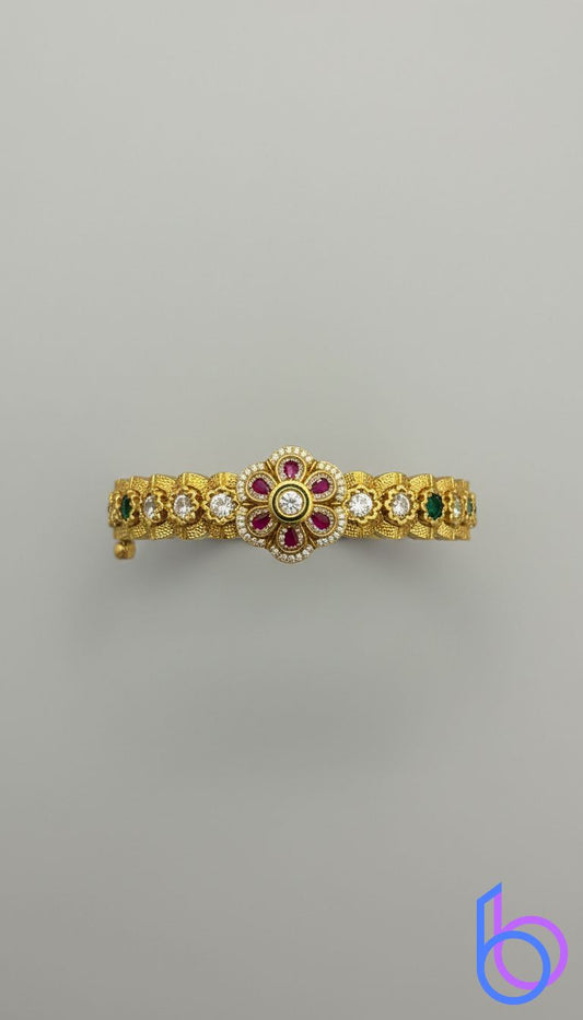 Mutthu Gold Diamond Bracelet | Kada | Sone Pe Suhaga