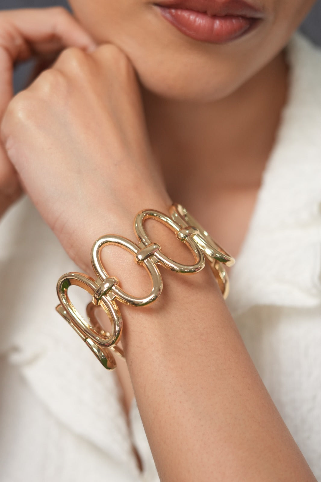 Santorini Glow Link Chunky Western Party Wear Bracelet