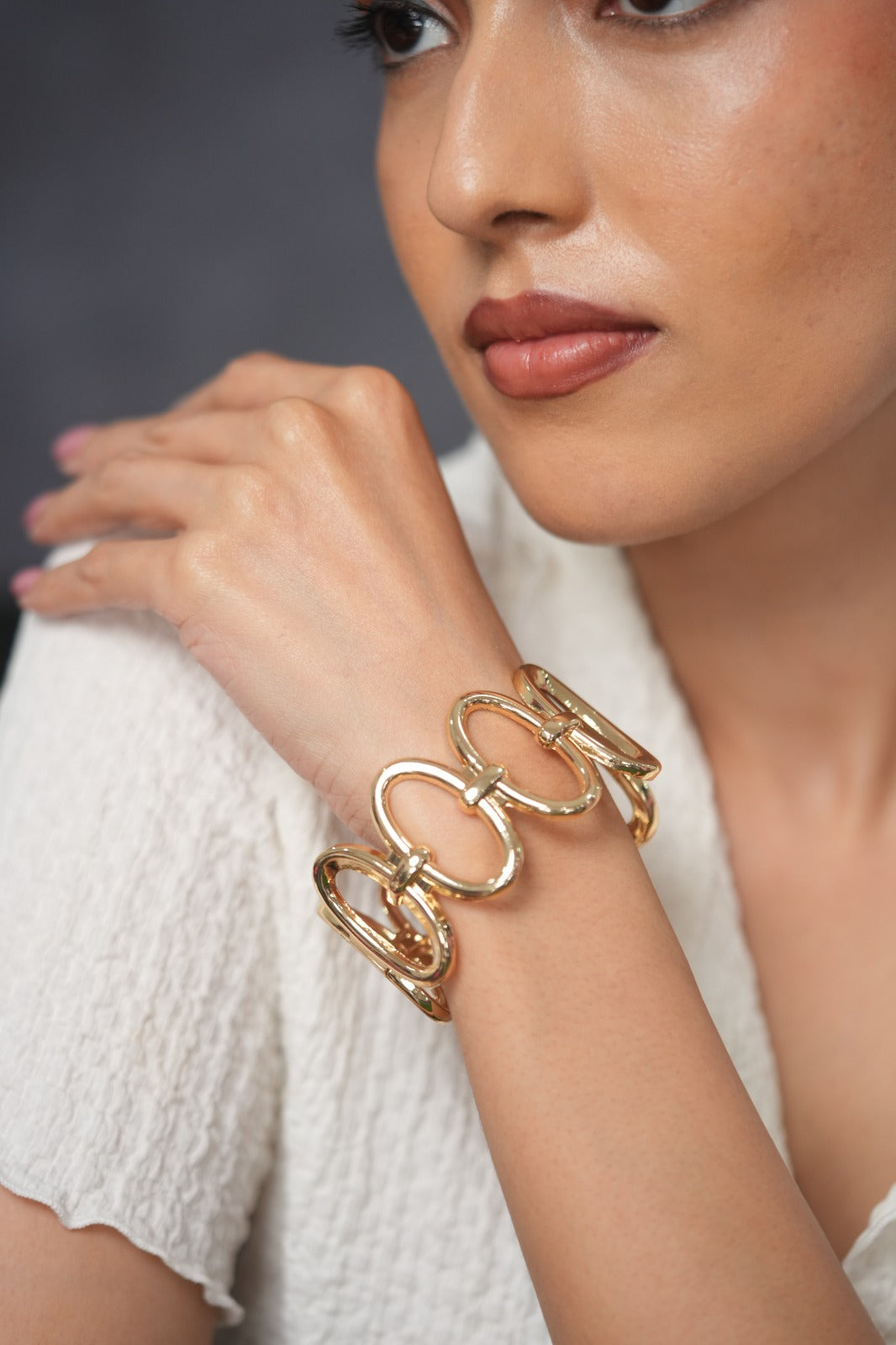 Santorini Glow Link Chunky Western Party Wear Bracelet