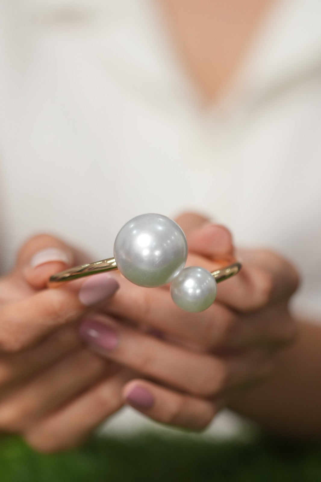 Jeju Pearl Bold Western Party Wear Openable Bracelet
