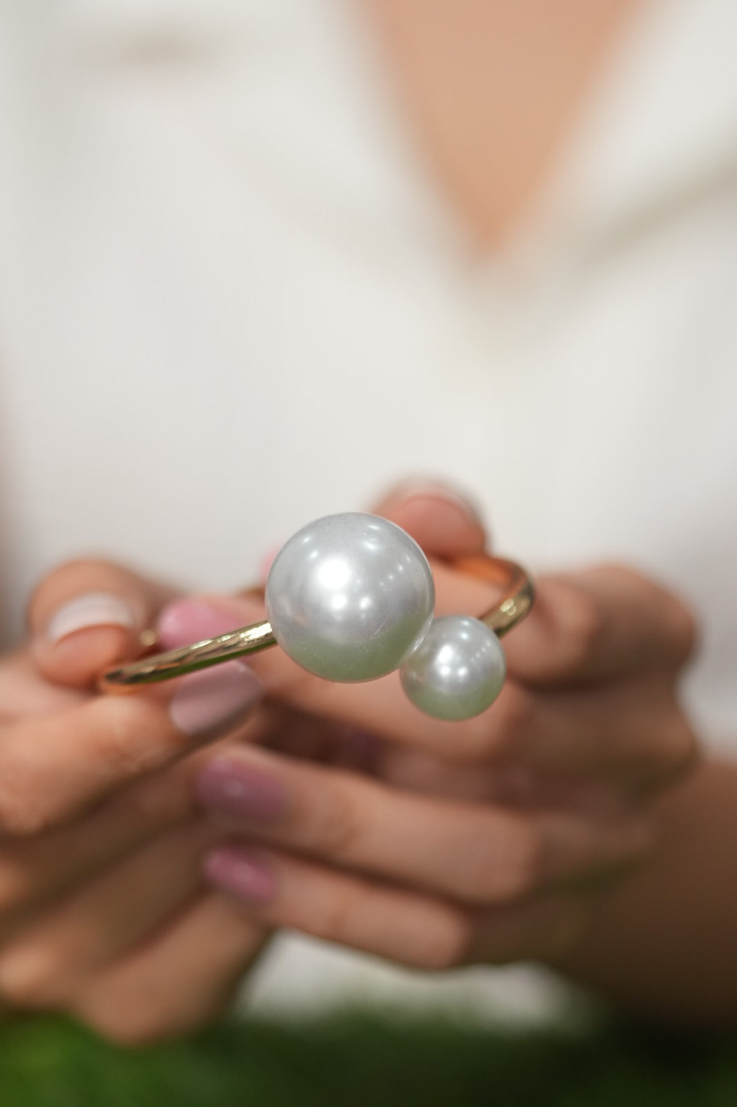 Jeju Pearl Bold Western Party Wear Openable Bracelet