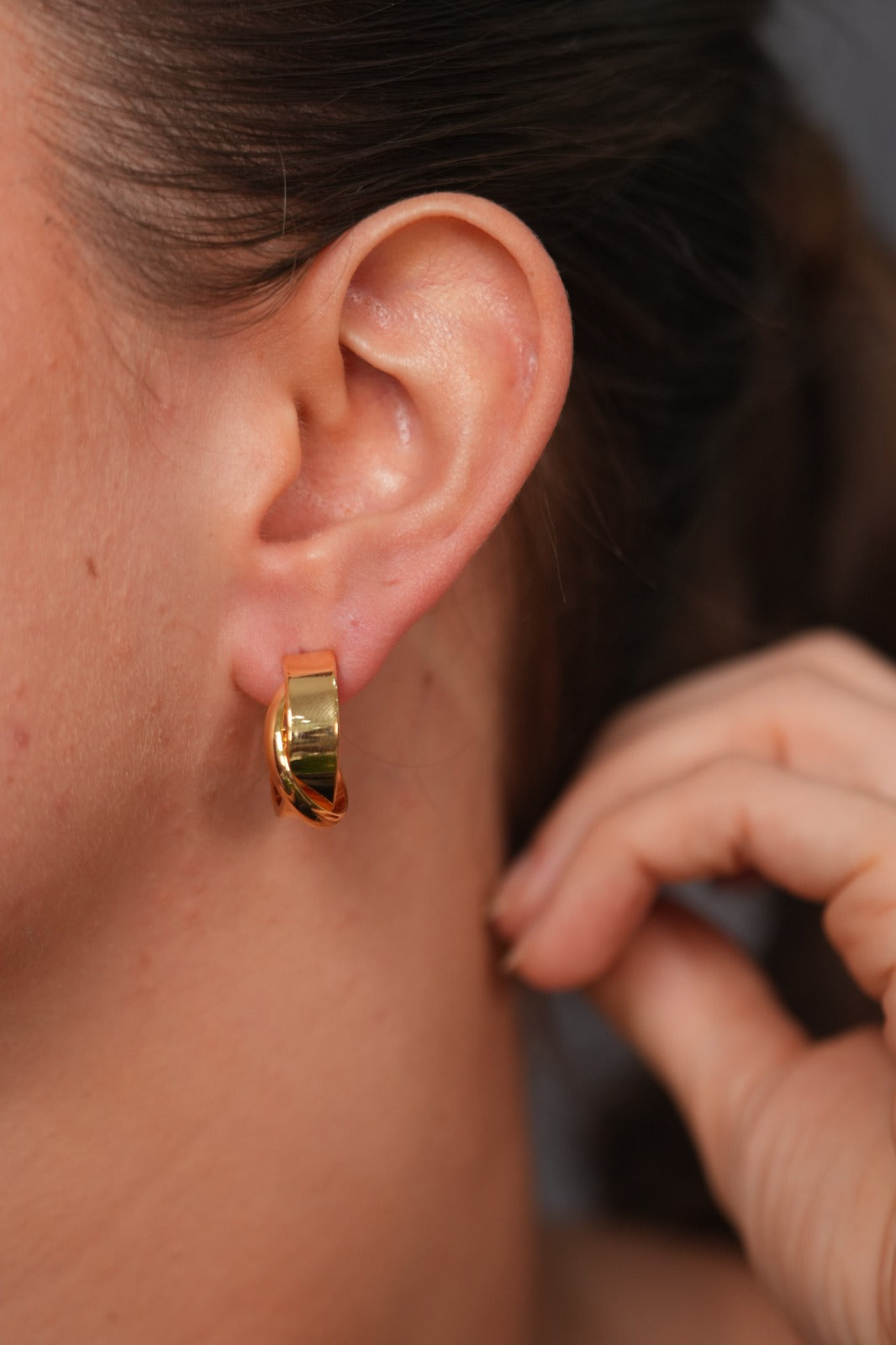 Minimistic Gold  Western Hoop