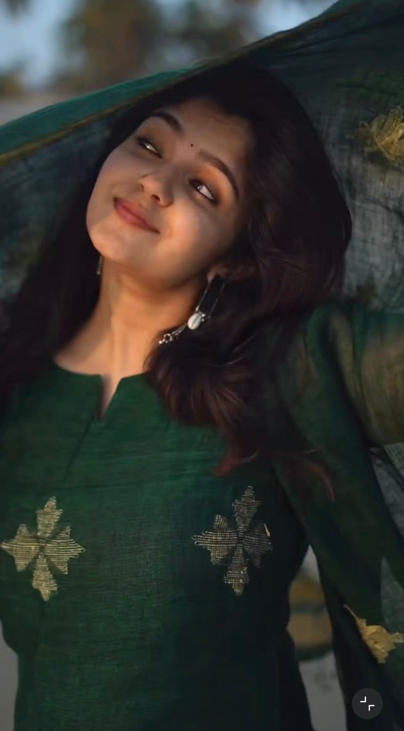 Elegant Bottle Green Ethnic Kurta Pant Dupatta Set