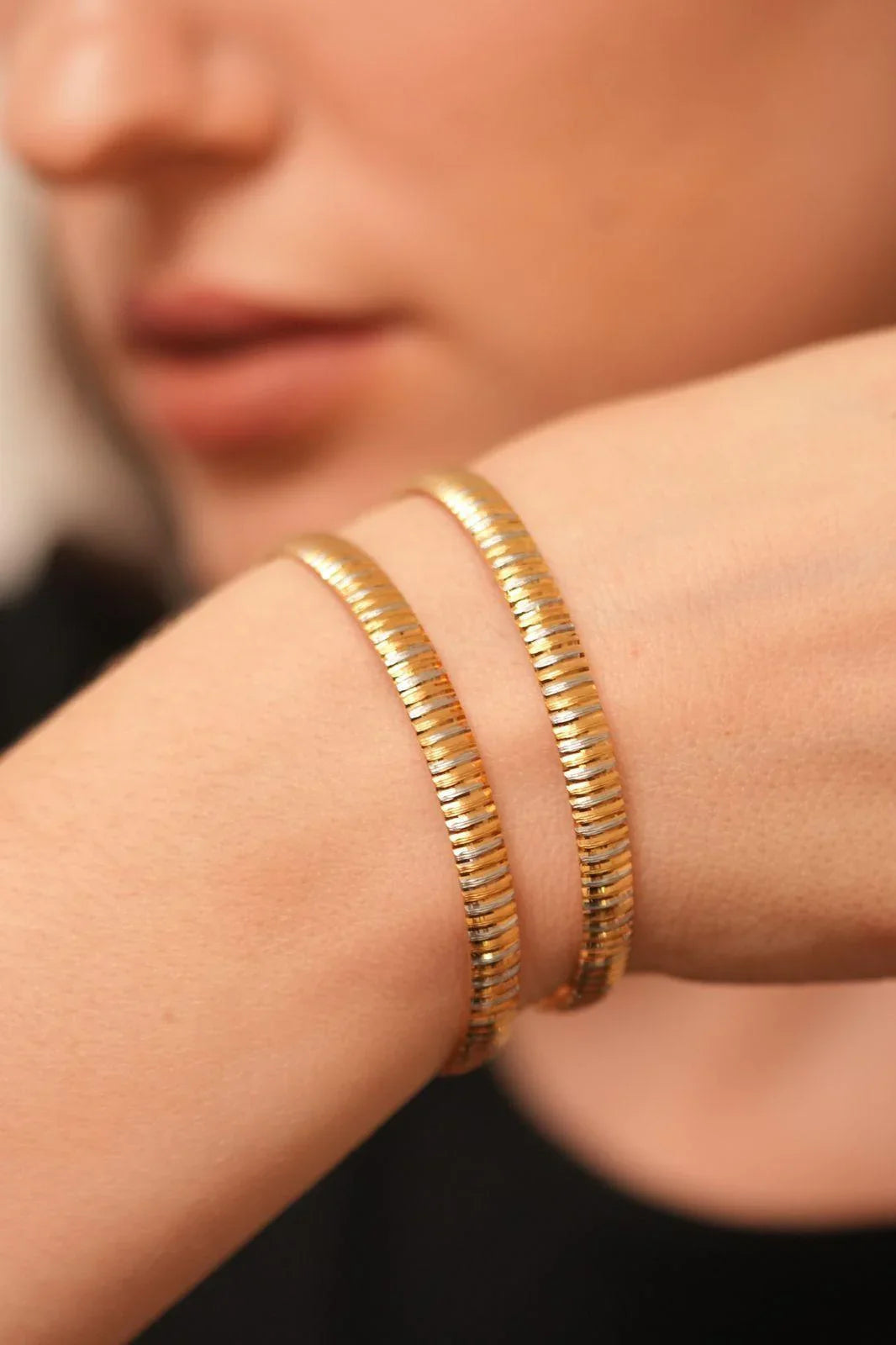 Reeta Dual Polish Silver & Gold | CNC Bangles