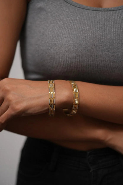Meeta Thick Dual Polish Bangle | CNC Gold Plated