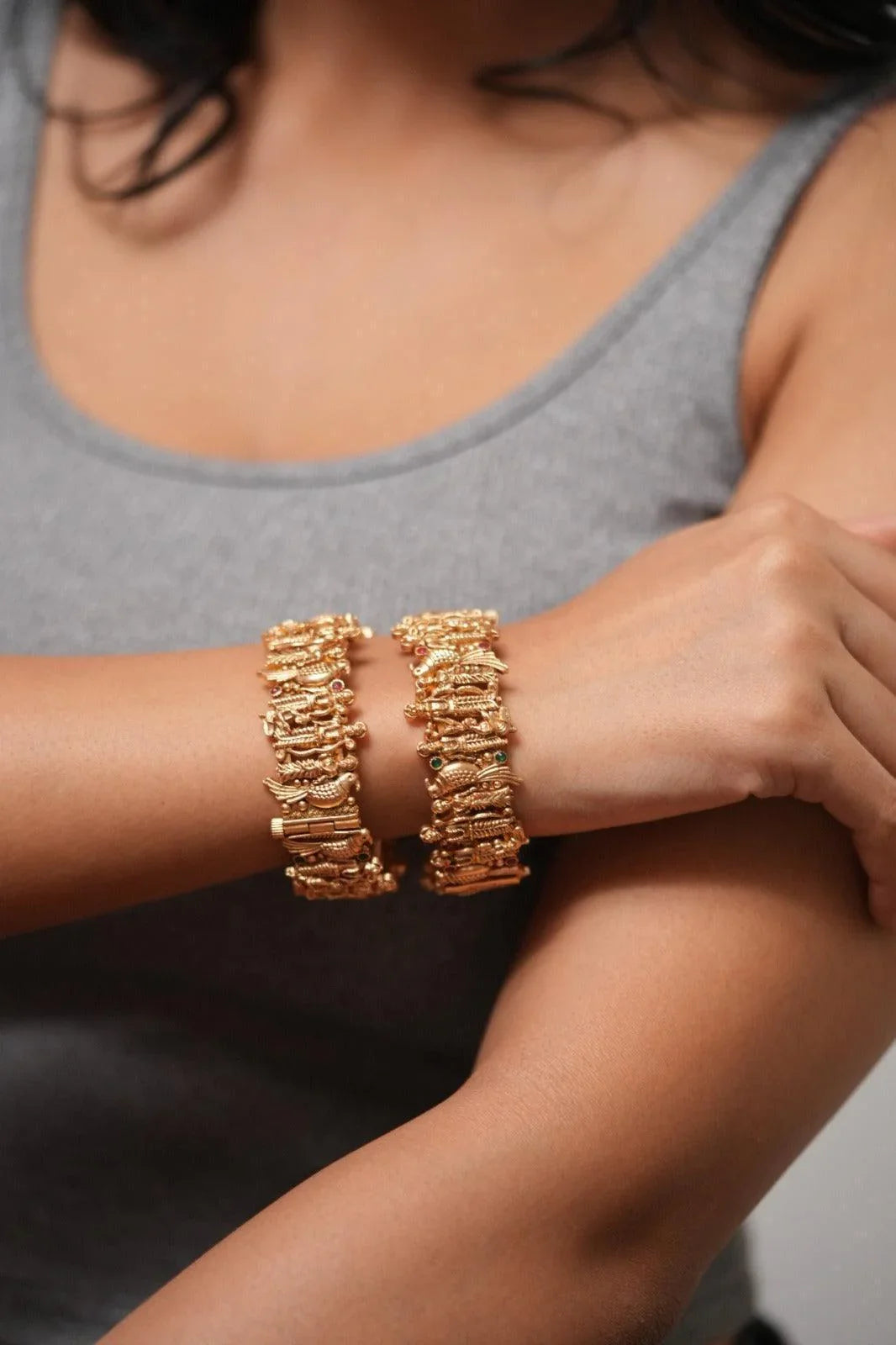 Ram Darbaar Gold Handmade Kada | Traditional Sone Pe Suhaga