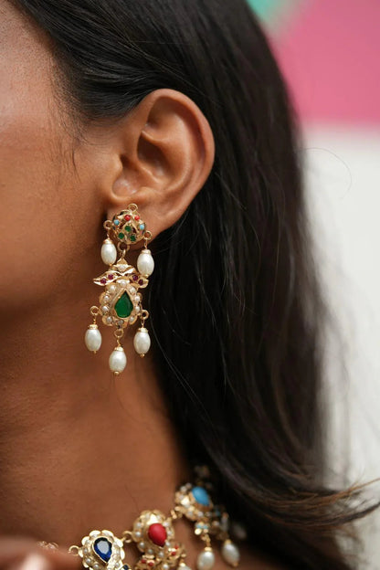 Zoya Jadaau Necklace Set