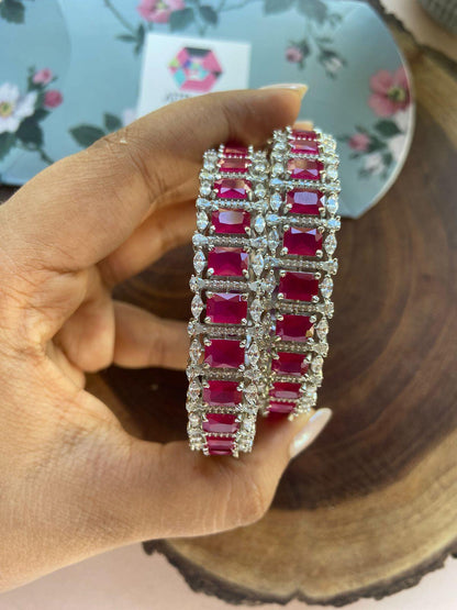 Glory Gleam Openable Diamond Bangle
