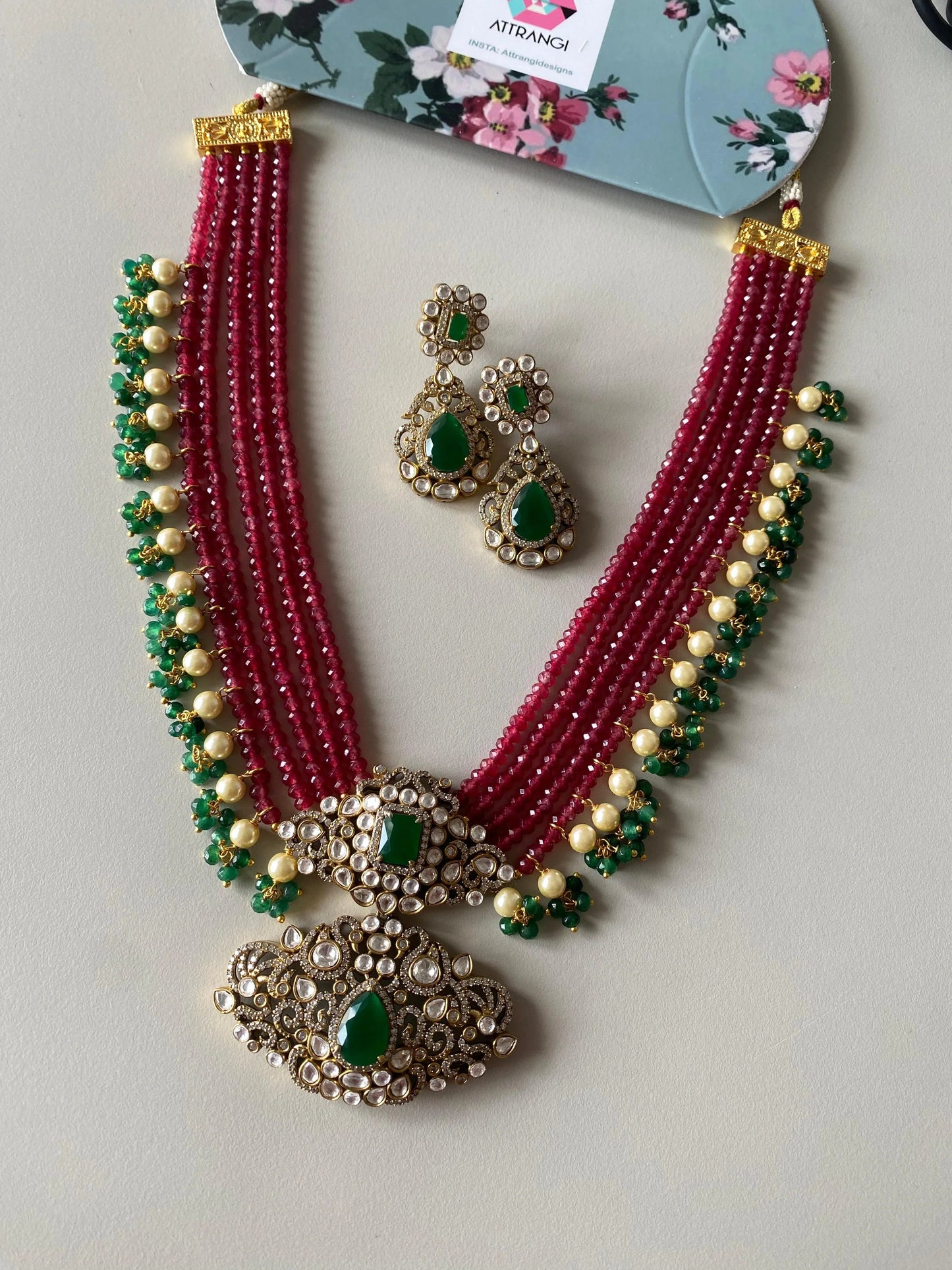 Samohar Crystal Necklace Set