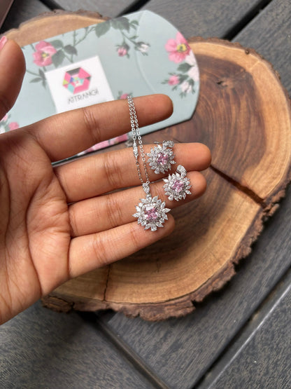 Brewing Flora Diamond Pendant Set with Earrings