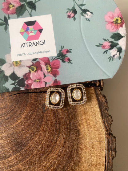 Vanya Polki Moissanite Small Studs | Antique Gold Collection