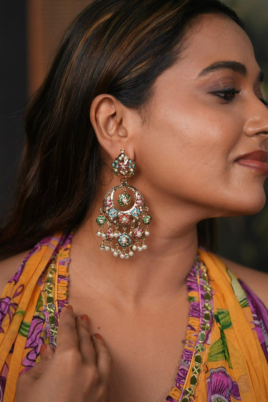 Nabeela Jadaau Navratna Classic Chandbali