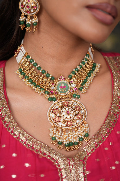 Shivapriya Heavy Traditional Gold Necklace Set | Sone Pe Suhaga